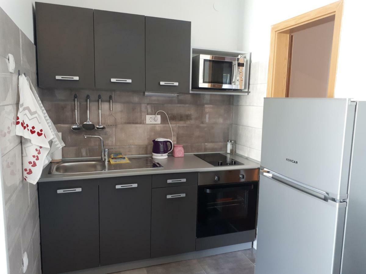 Apartmani Korina Starigrad Paklenica Exterior photo