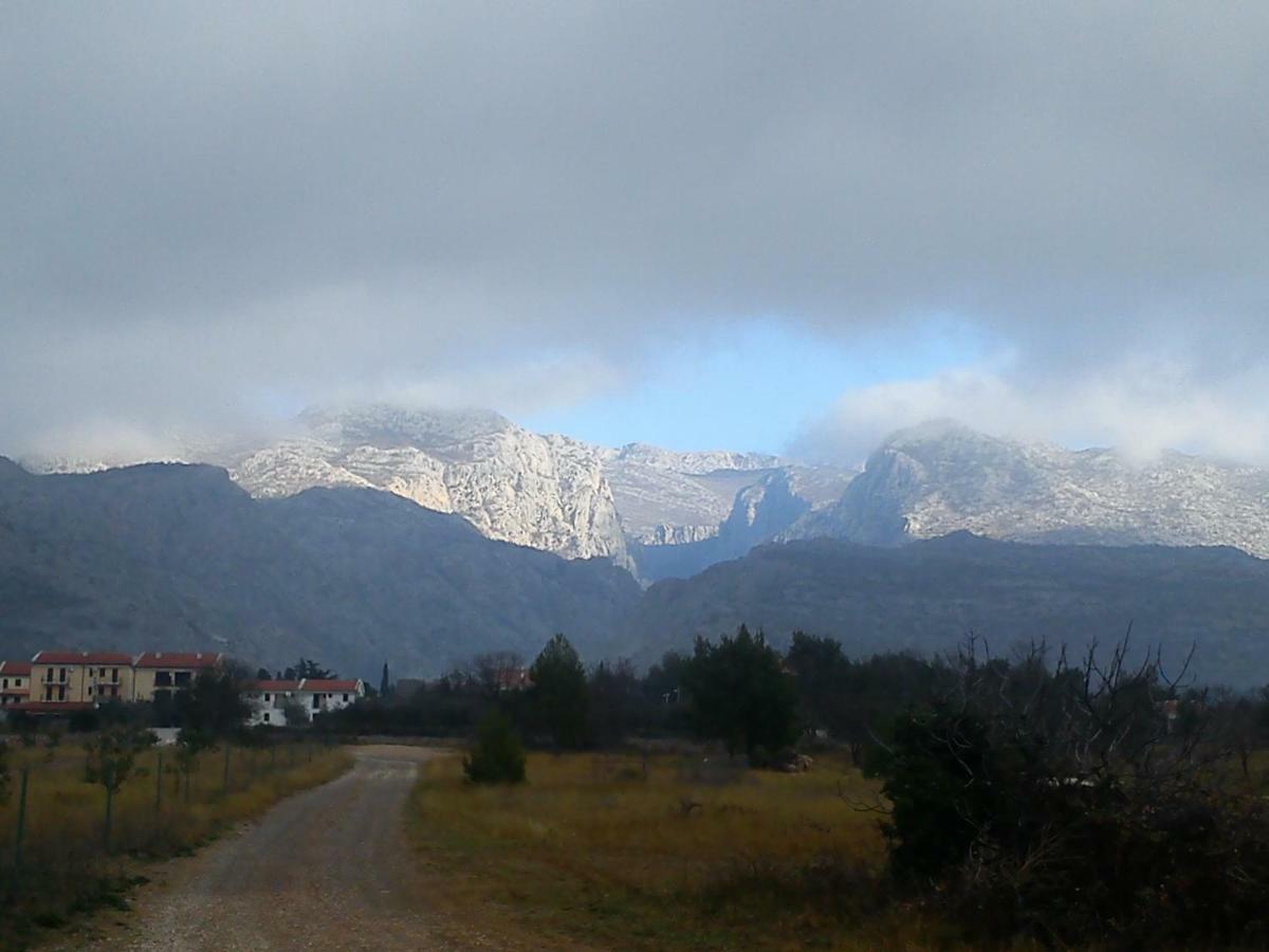 Apartmani Korina Starigrad Paklenica Exterior photo